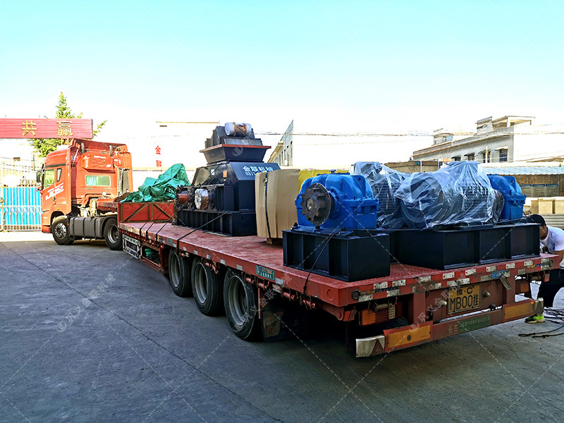 大型1200x800液壓對輥破碎機設備發貨圖片