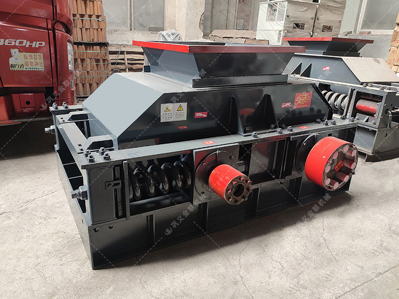 2pgc600*900雙齒輥破碎機發往安徽淮南_破碎煤矸石