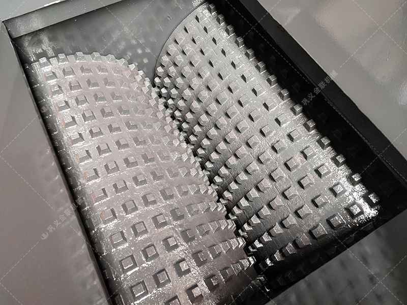 瀝青混合料性能不達(dá)標(biāo)?雙齒輥破碎機(jī)助你提升路面質(zhì)量 瀝青混合料性能不達(dá)標(biāo)?雙齒輥破碎機(jī)助你提升路面質(zhì)量